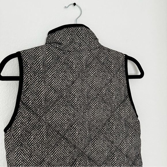 J Crew Quilted Herringbone Full Zip Vest Down Filled Black White Size XXS Women - Picture 9 of 11